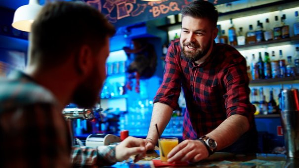 7 Ways Your Bartender May Be Cheating You