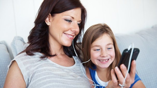 7 Enjoyable Podcasts for Kids That Parents Will Love
