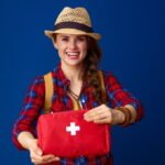 8 Essential Items to Carry for Emergency Assistance