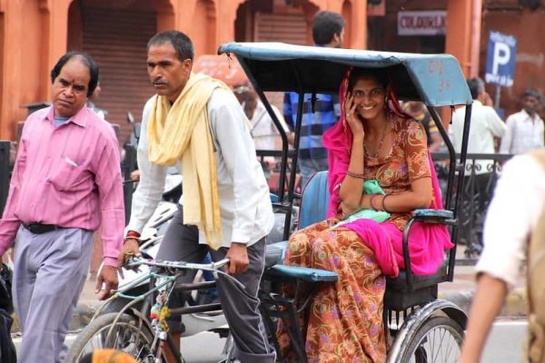 9347679254_2983a07f4f_c-min India Travel Tips